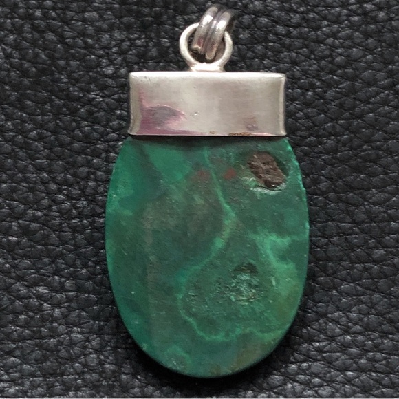 Bali Style Malachite Garnet Sterling Silver Pendant - Picture 6 of 8